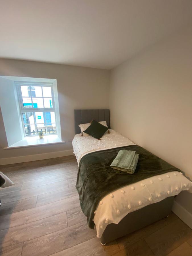 Baxters Apartments Milford Buitenkant foto